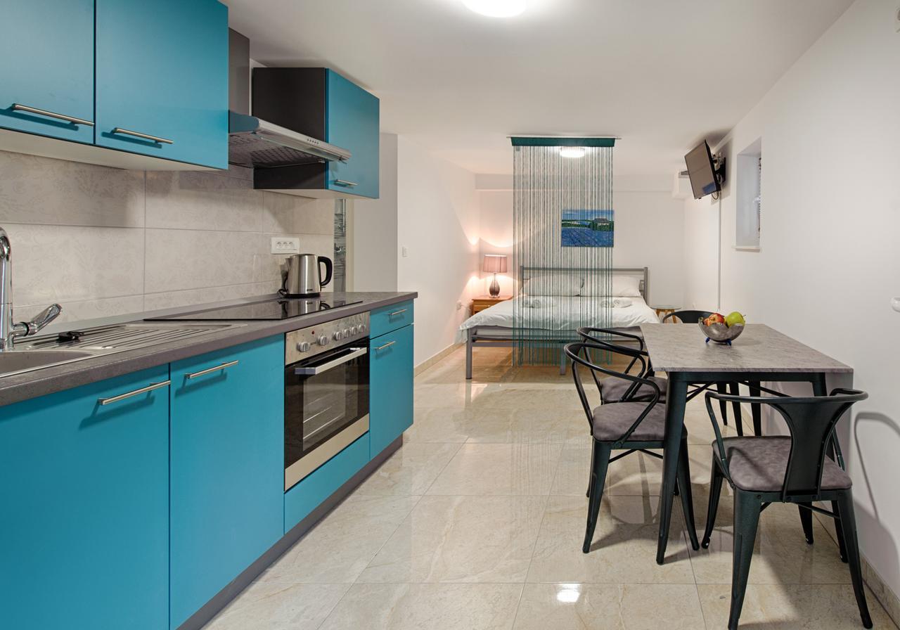 Cezar Luxury Apartment أوميس المظهر الخارجي الصورة