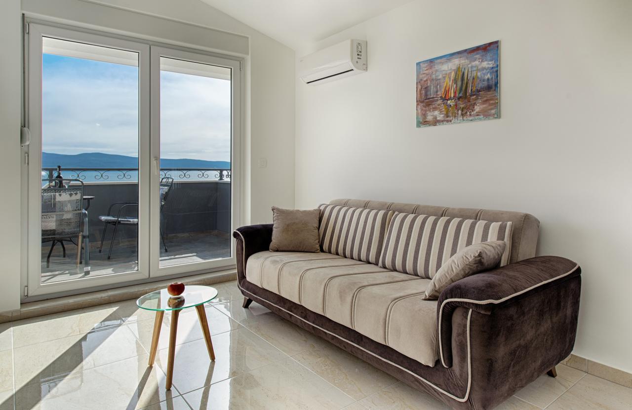 Cezar Luxury Apartment أوميس المظهر الخارجي الصورة