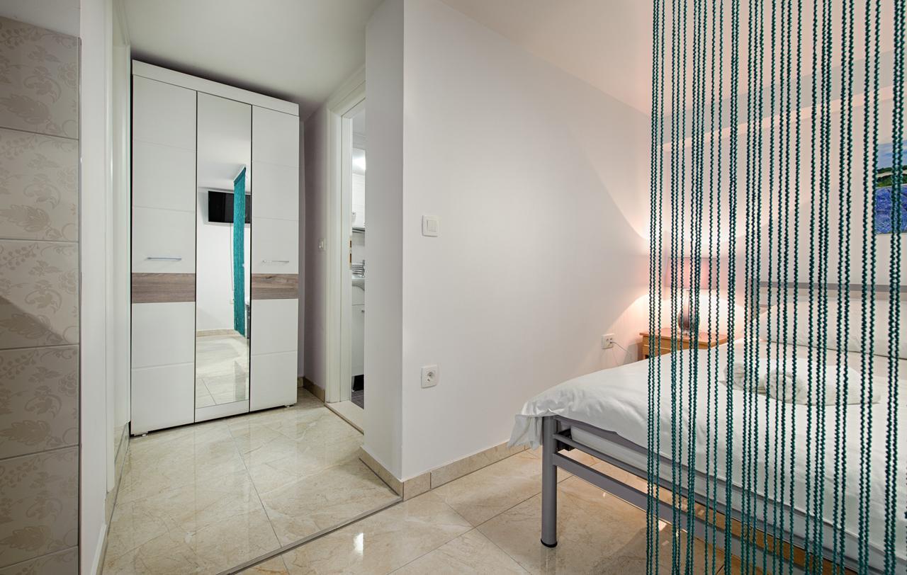 Cezar Luxury Apartment أوميس المظهر الخارجي الصورة